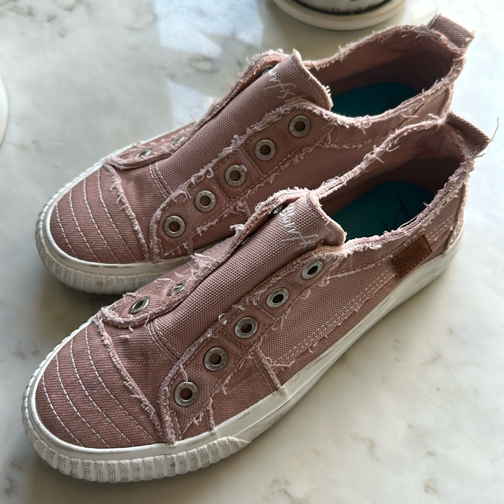 Size 9 women’s Blowfish slip on tennis shoes
